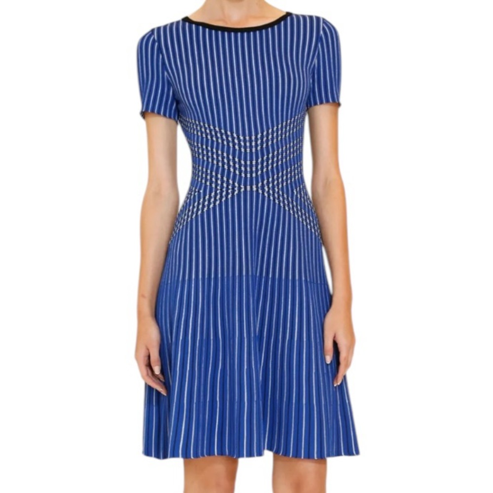 St John Atlantis Fit Flare Knit Dress Blue
Size 2